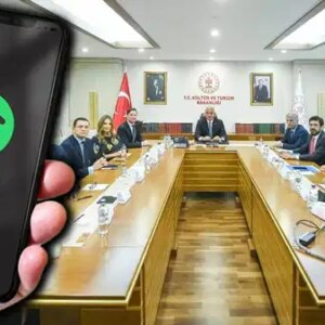 bakan ersoy spotify ile masaya oturdu istanbulda ofis karari UDCcQgwg