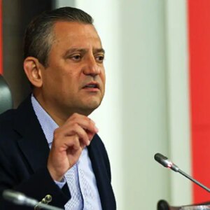 ozelden eren bulbul mesaji attigimiz her adimda oturdugumuz her masada Lys5AVLs