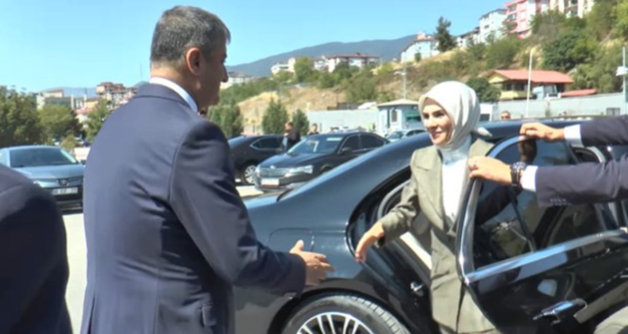 aile bakanligina 400 milyonluk arac filosu ZULPXG3z