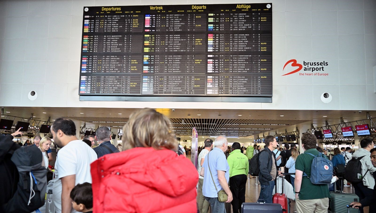 avrupa havalimanlarinda siber kaos bruksel berlin heathrowdaiptaller yasandi XaGuSeUl