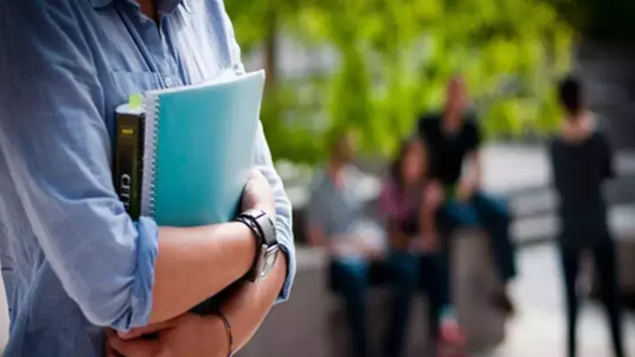 universite ogrencileri icin burs rehberi nCtp2zA2