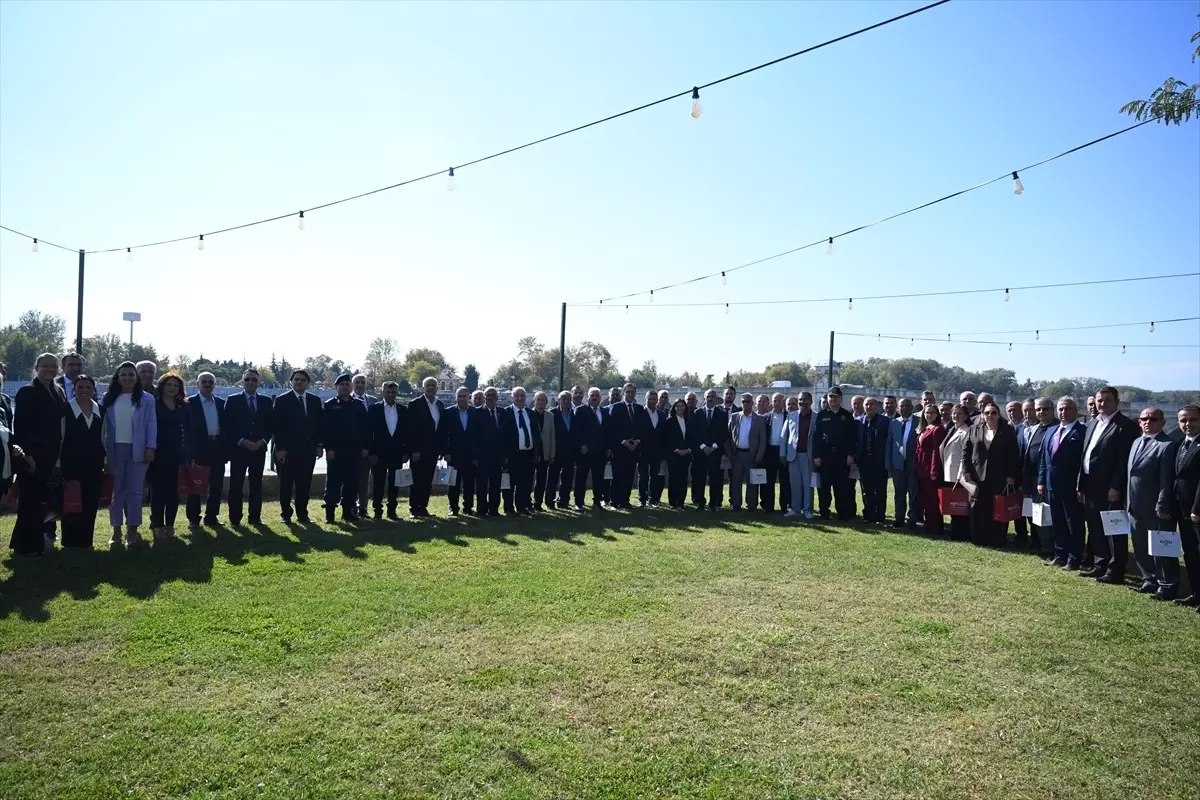 edirne valisi muhtarlarla bulustu 6uOW3M9j.jpg