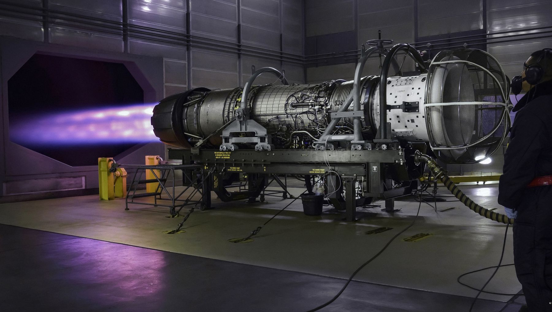 KAAN için kullanılacak F-110 motoru.