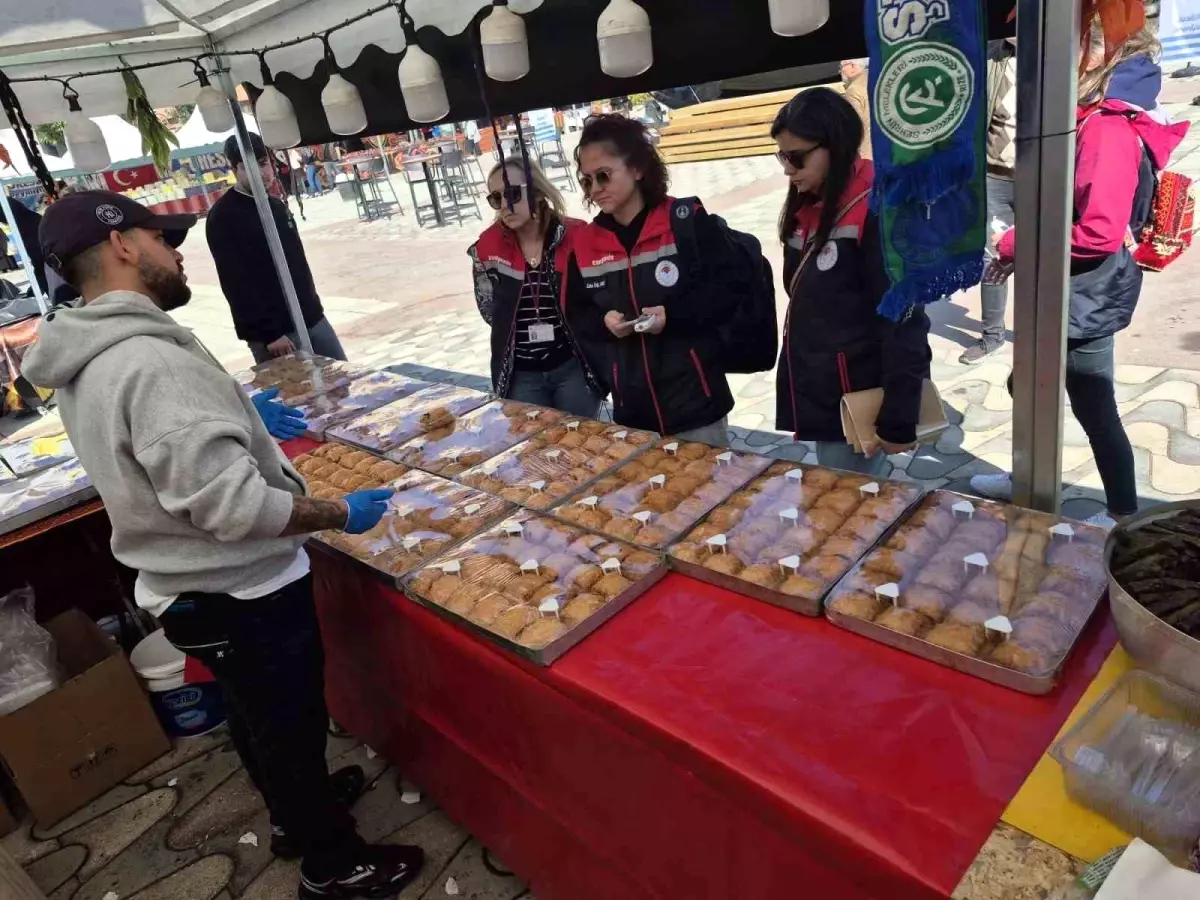 eskisehirdeki gastro fest ve mihlama festivalinde gida denetimleri yapildi IyHcSHcS.jpg