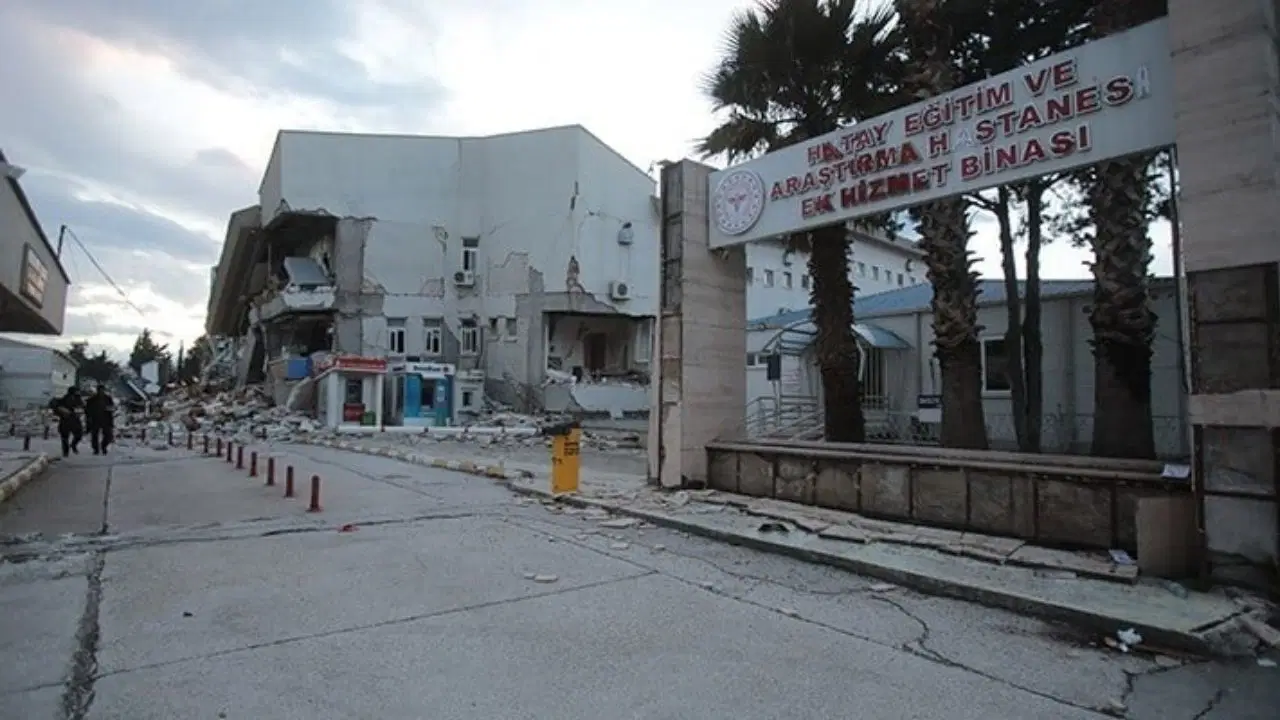 salgin hastaliklar hala devam ediyor depremde agir hasar alan hatayda doktor krizi l3s6N5qj.jpg